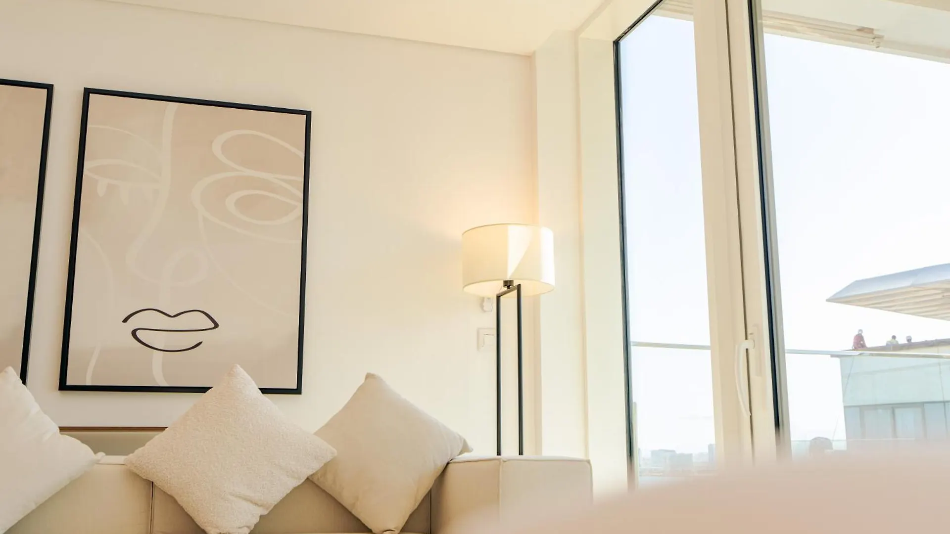 Appartement Voyage 2 Bedroom In Mayan With Beach Access Abou Dabi